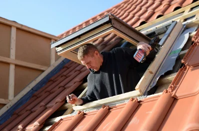 Pose de fenêtres de toit Velux à Menou